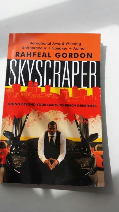 32777006_10155877841578402_2768171787379277824_n